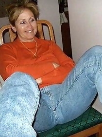 German old girlfriend is touching herself