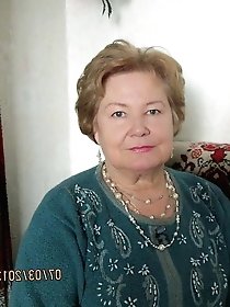 Girls are showing off their tits